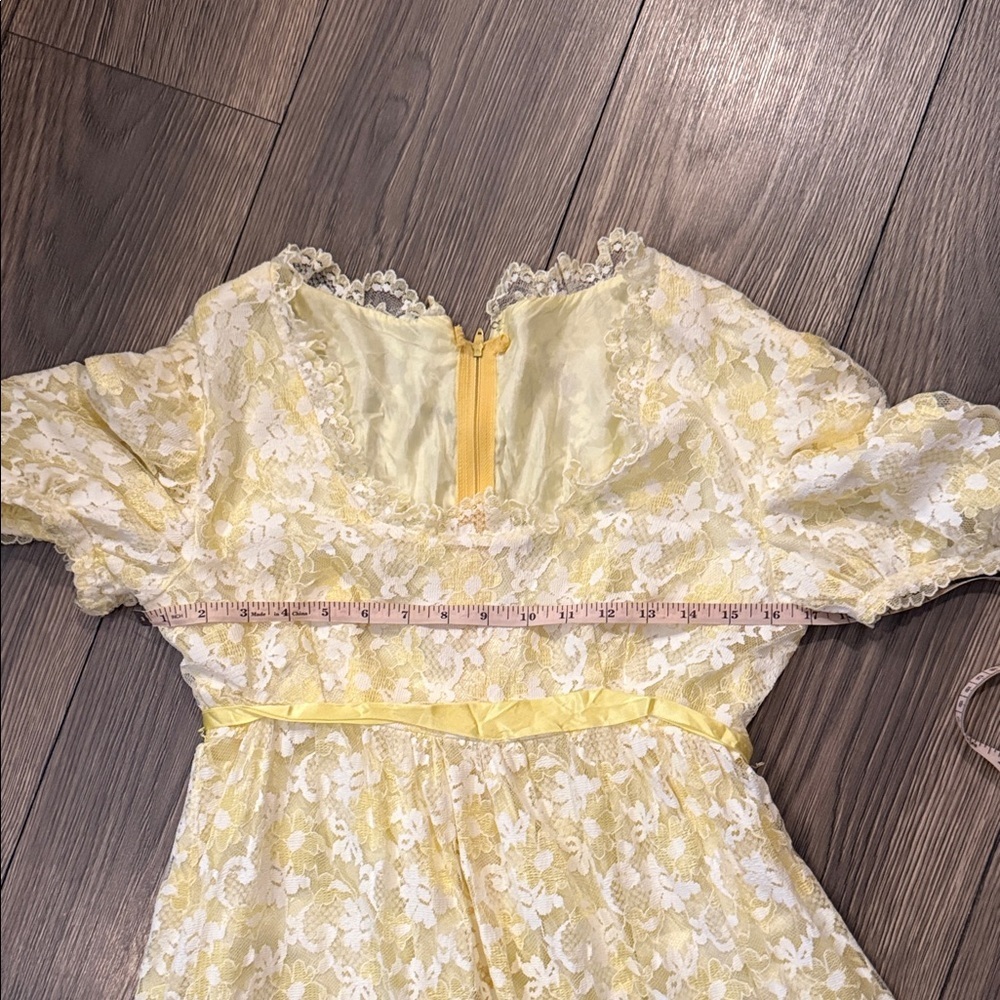 Vintage 1960s Yellow Taffeta Floral Overlay Prom Dress | Puffed Sleeves  Gown - Picture 10 of 16